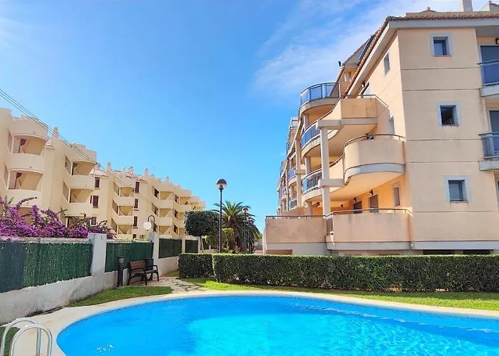 Jacaranda By Costa デニア